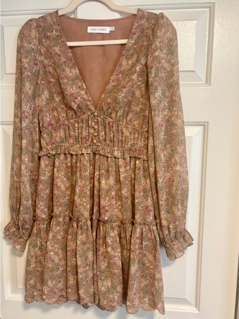 Floret Studios Floral Tiered Long-Sleeve Dress in Tan Pink